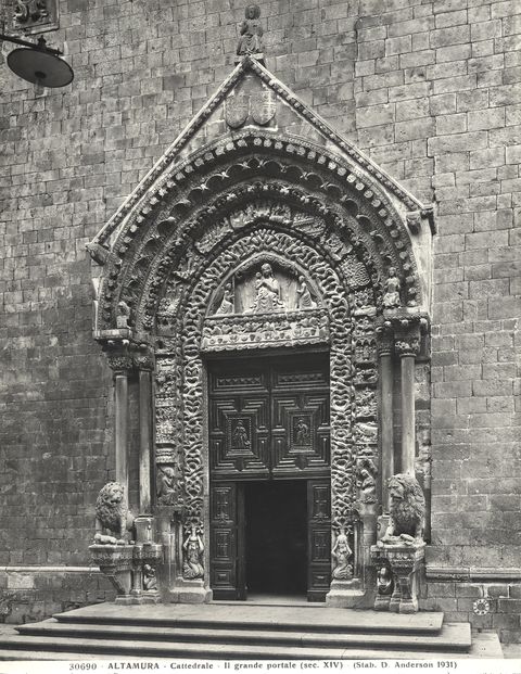 Anderson — Altamura - Cattedrale - Il grande portale (sec. XIV) — insieme
